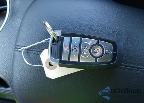 2020 Ford Mustang Ecoboost Premium Fastback z USA, uszkodzony, nr VIN 1FA6P8TH9L5187435